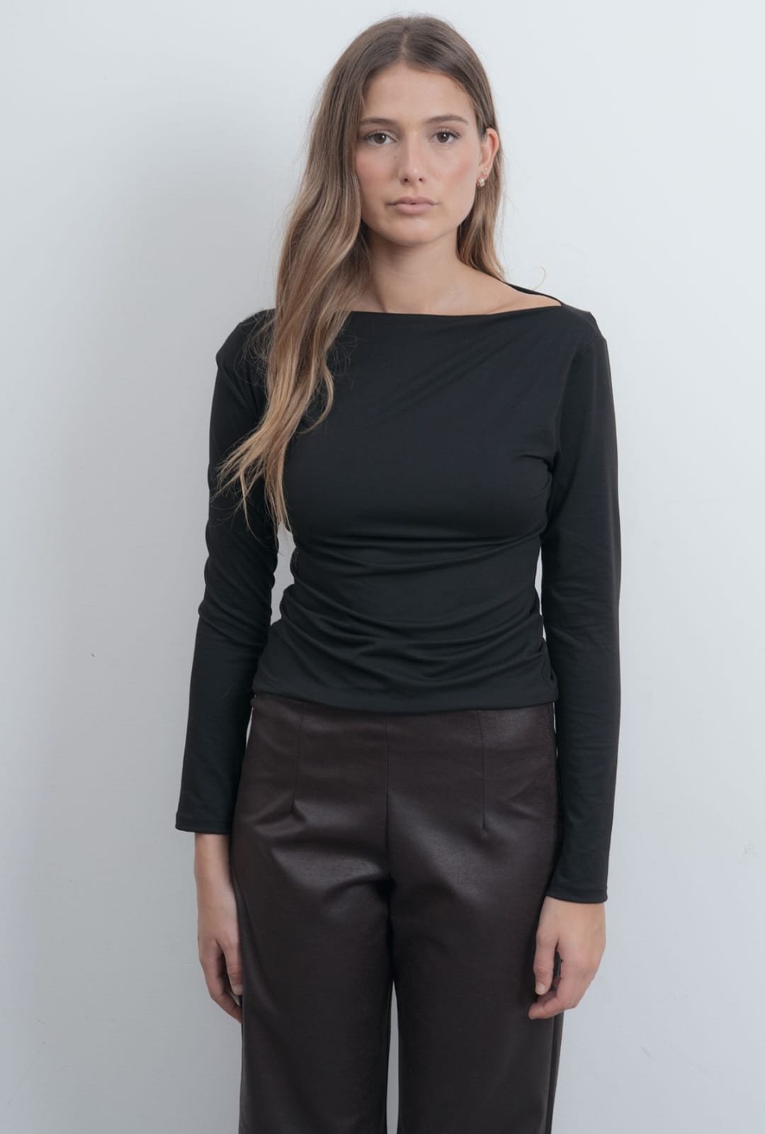 BLUSA CUELLO BOTE