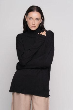 SWEATER OVERSIZE CON CUELLO