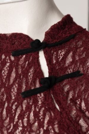 Alternative view of BLUSA JAPONESA